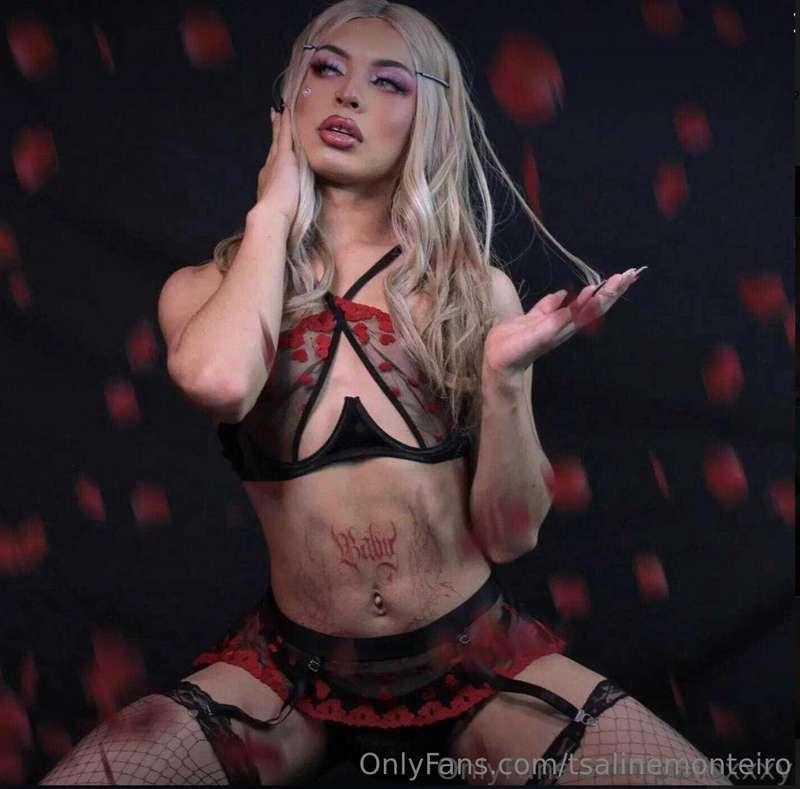 @piafoxxxy she’s searching for a boyfriend  😍💕 one of a kind..