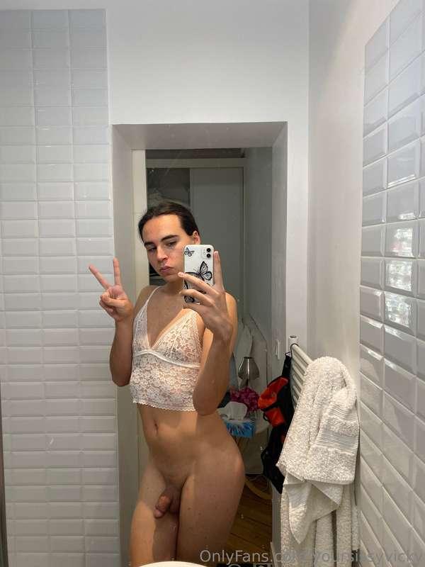 yoursissyvicky image #0