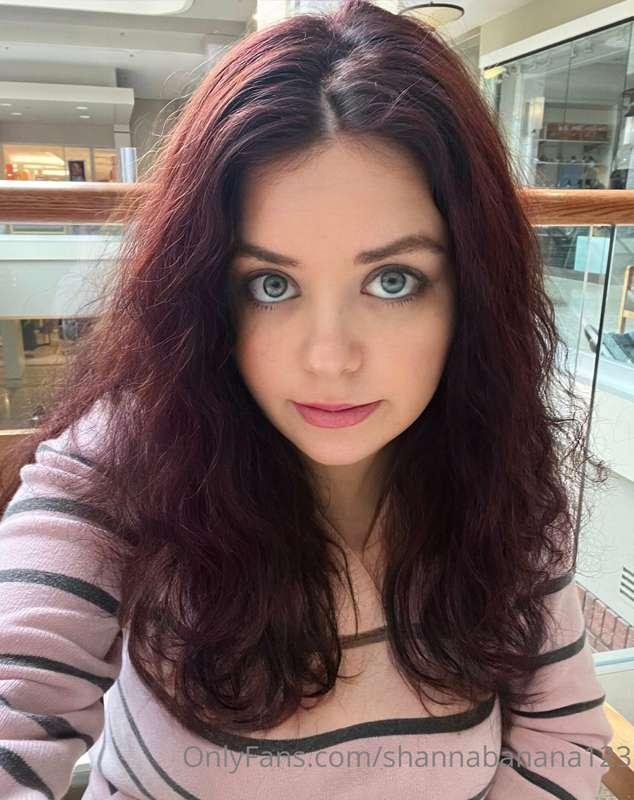 New pic of me at the mall today