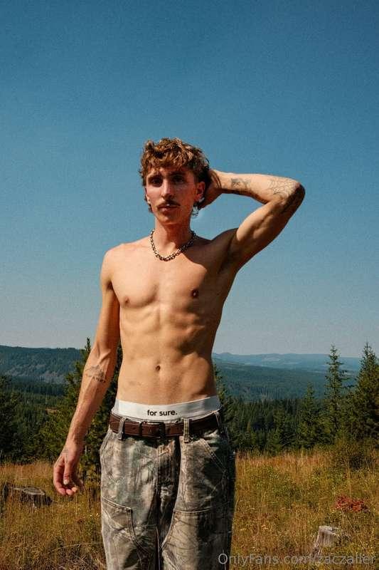 i'm online come say hey