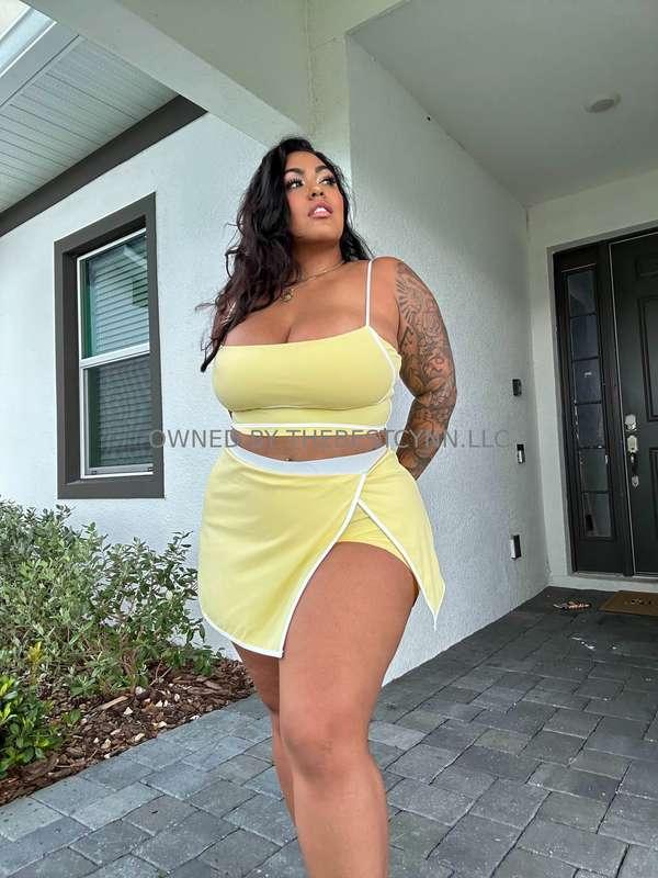 Warning: staring too long may cause fantasies 💋 join me at h..