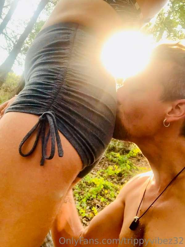 Some booty kisses for ya Wednesday ✌🏻

Reminder that we post..