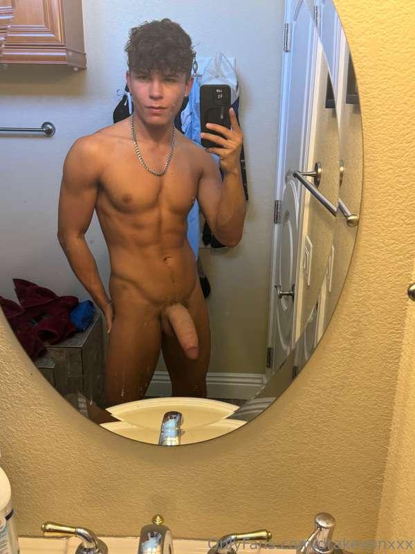 Find me in the bathroom 😈