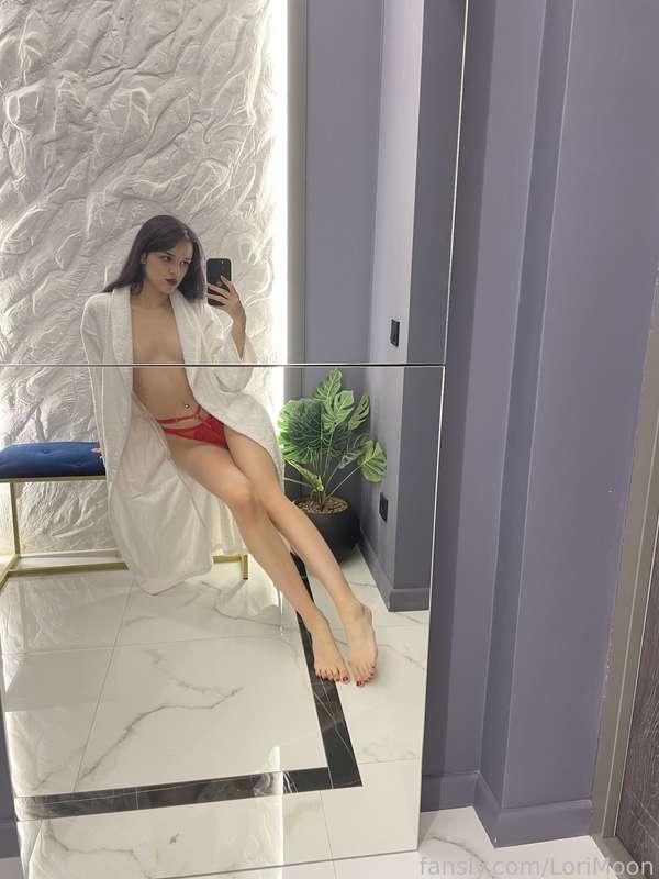 lorimoon image #0