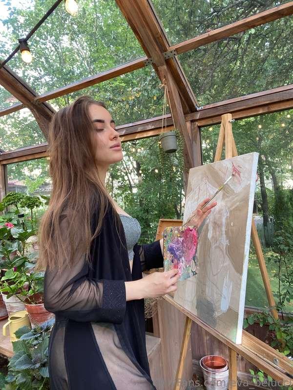 a little fact about me, I am a very creative person😋 when I ..