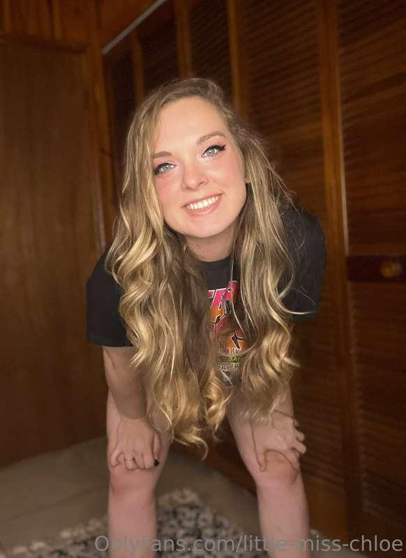 Happy girls are the prettiest 🌸
