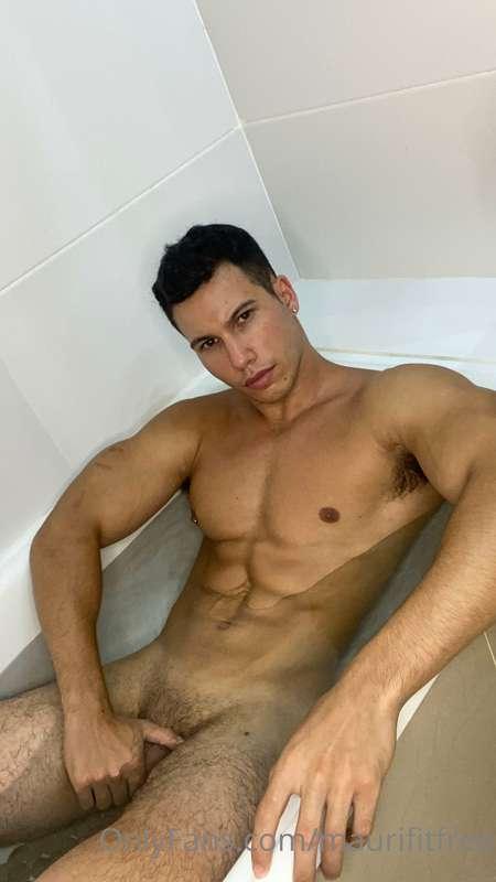 Vienes conmigo papi? 🥵🔥

Full video in my vip page ⬇️ 
https..