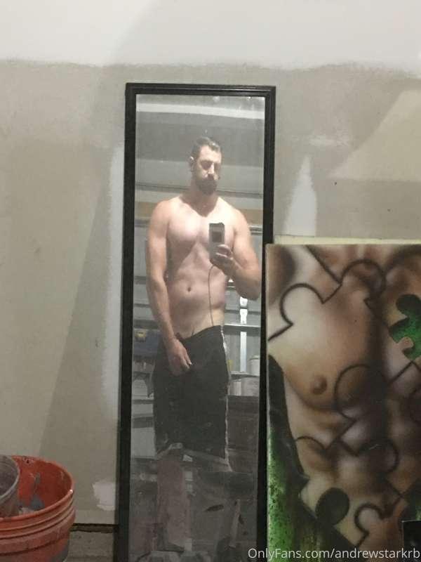 Dirty mirror workout pics