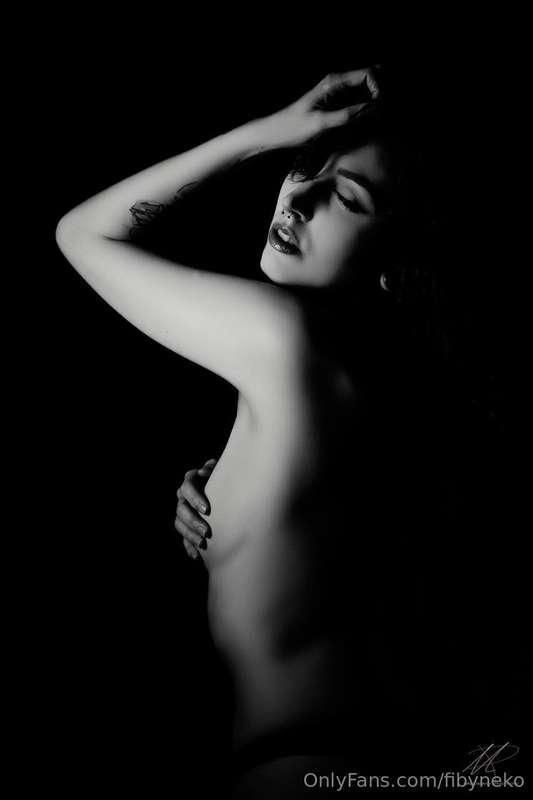 Black&white 👀👅