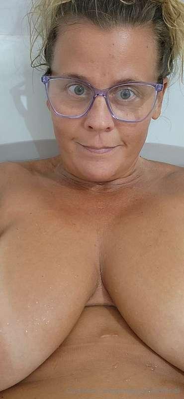 I'm about to soak and relax, care to join me? 