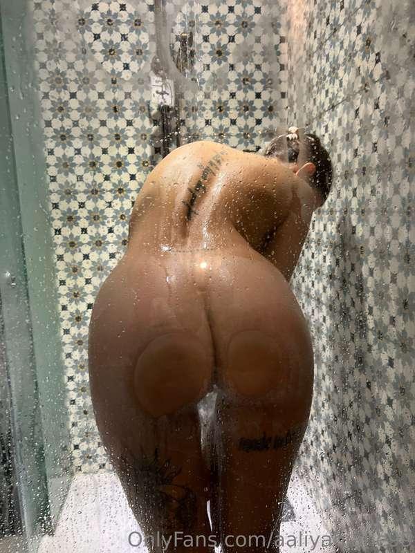 Don’t you want to see me getting wet in the shower 💦🥺