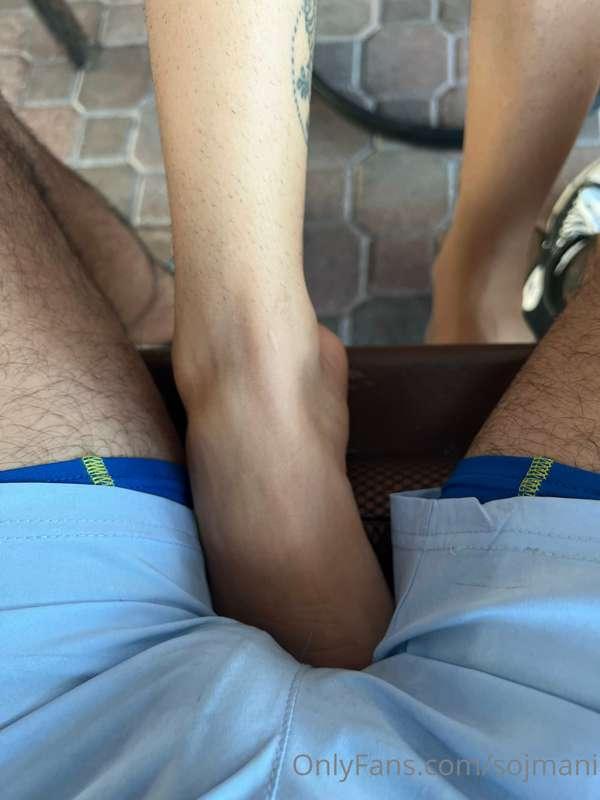 wanna see some good sex tapes...DM ME I SELL THEM!!