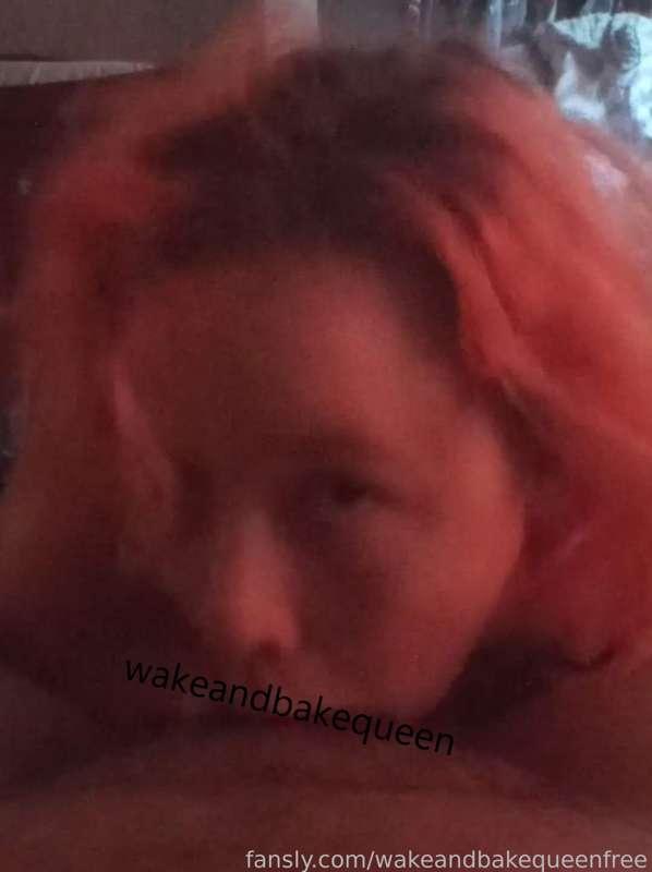 blowing my partner until he cums all over my face @WakeAndBakeQueen 

#wakeandbakequeen #dabbykatt #fyp #b/g #couplecontent #blowjob #intense #rough #intimate #facial  #therealwakeandbakequeen #therealdabbykatt #wakeandbakequeencom
