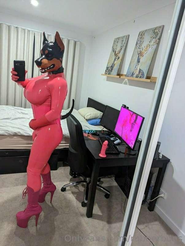 Bimboing out in all pink to match my cotton candy brain~