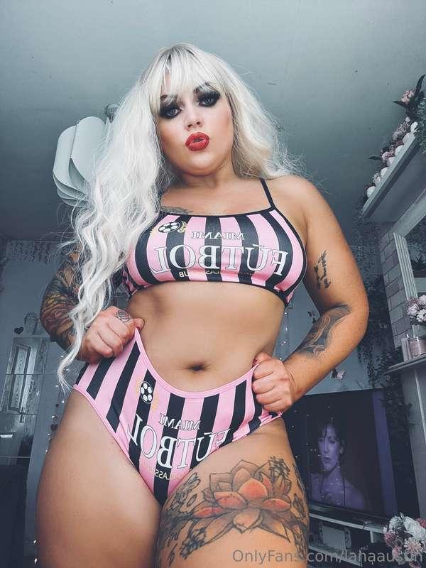 Front or back? 😘❤️❤️❤️