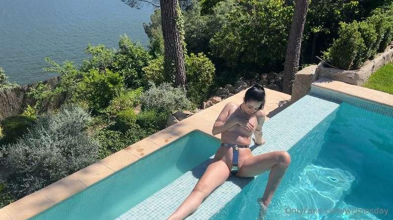 Loved always to use my belt as a swimsuit😚