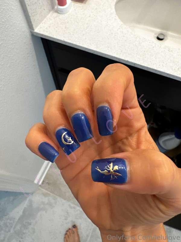 I love how these nails turned out... and yes I DID THEM MYSE..