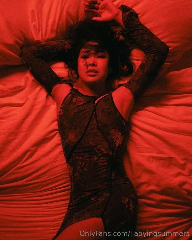 Under the red light 🌹