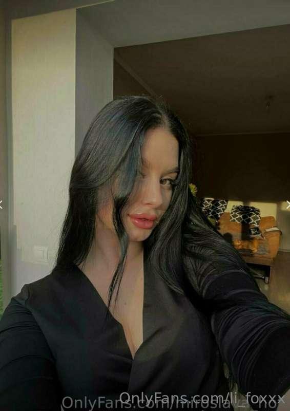 Babe @miroslava_hotty with big boobs and firm ass just joine..