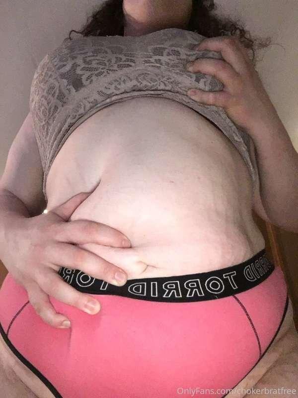 cum see me naked 😝 @chokerbrat