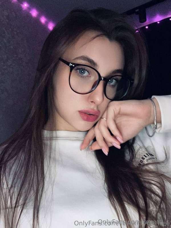 💛FREE TO SUBSCRIBE @renata_r 💛 This ❗️18YO ❗️cute girl is ab..