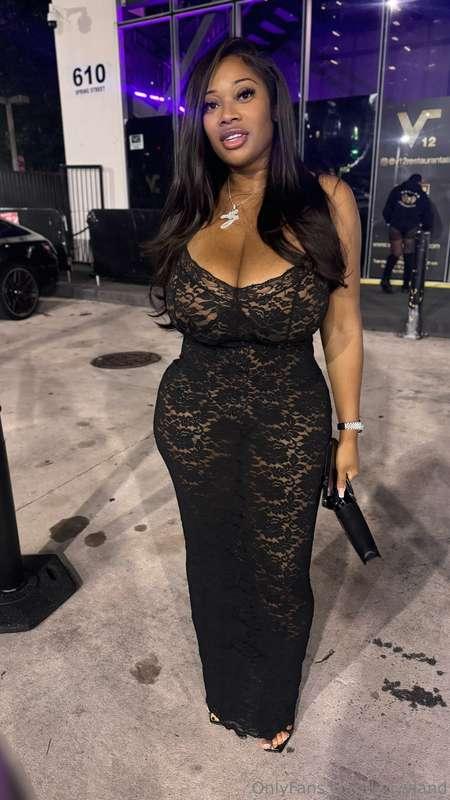 Beauty In Black 🖤