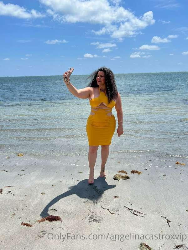 Here are all the pics from the beach so you can enjoy them a..