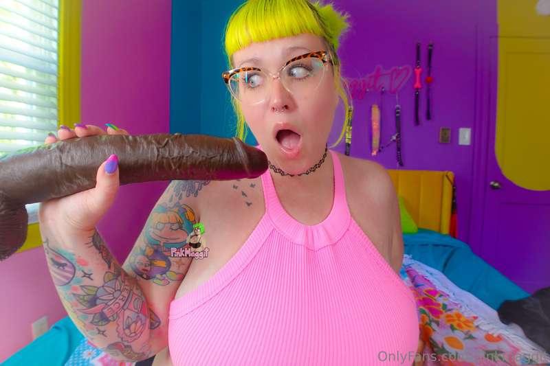 It’s so big, I don’t know if it’ll fit in my mouth!