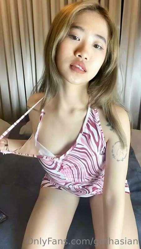 i'm ready for some action daddy 🙊 send me a DM so we can hav..