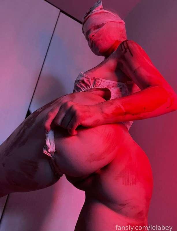 lolabey_ image #1