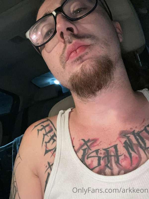 I’m sad here’s a sad selfie