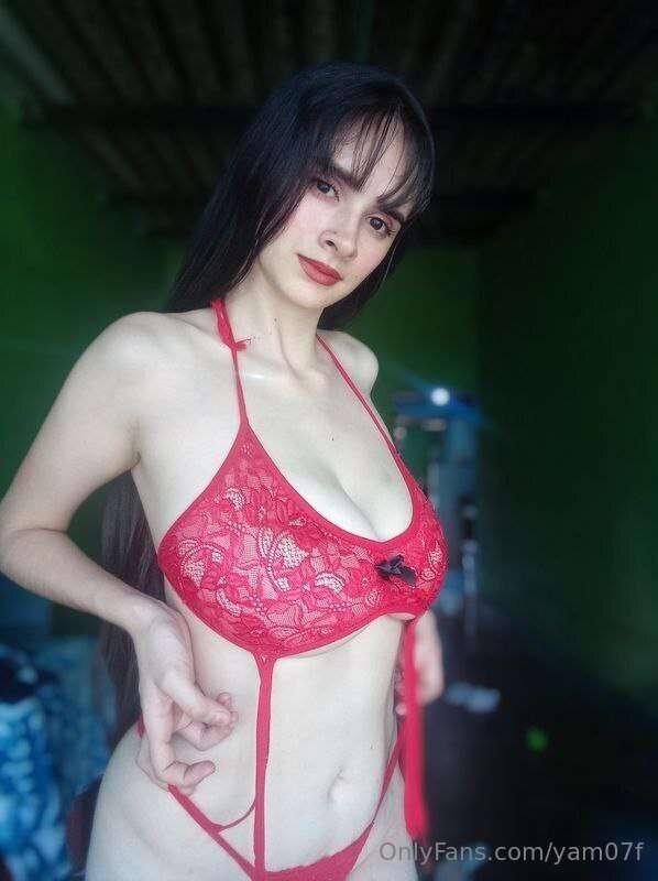 🌸welcome🌸 Meet my friend Nikol, the sexy girl with huge tits..