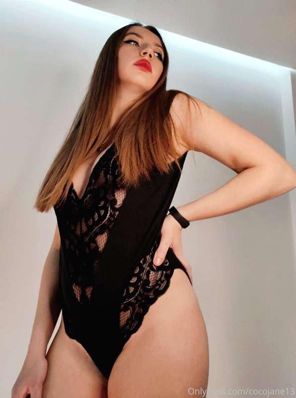 Love me, it will make me shine even brighter.😘