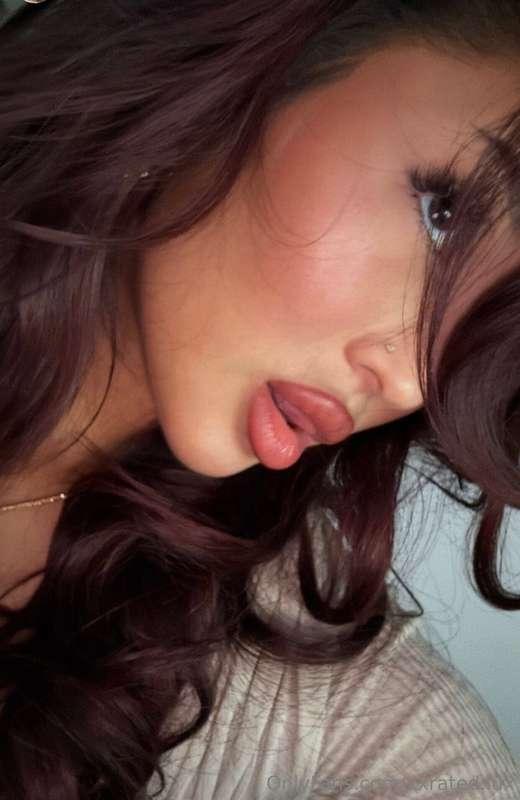 Secret post 🤫Giving 3 Lucky fans a chance to join my VIP at ..