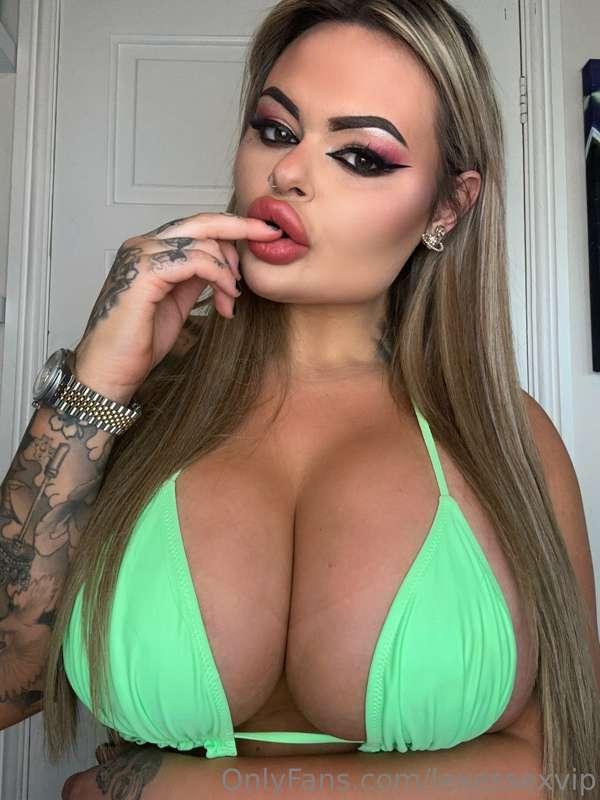 I know you want to put something else between my lips…