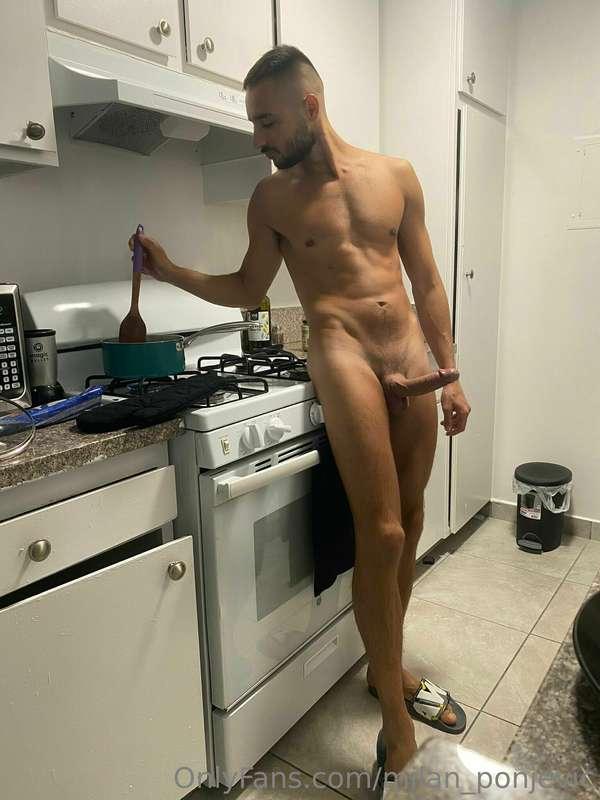 Cooking pasta 😋 🍝