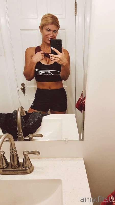 Ready to hit the gym! Would love to read some of your messag..