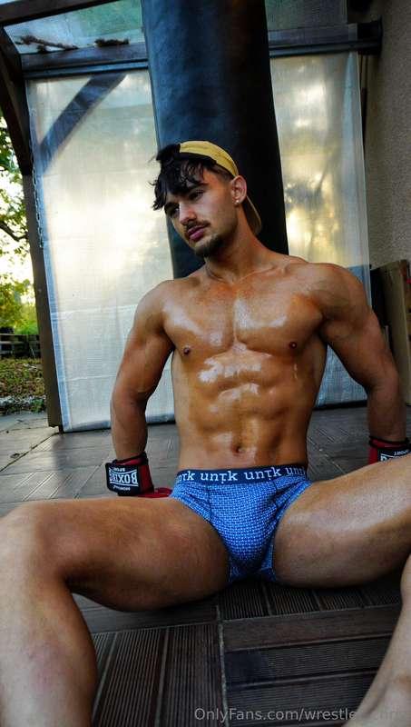 French guys do it better @misterbatmanx ?! Do you want to ha..