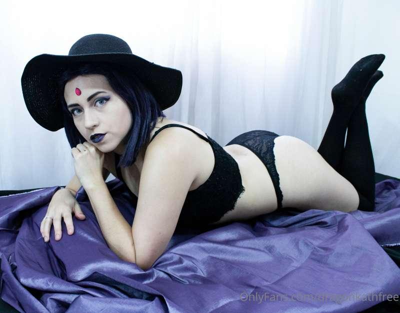 I did a fun cosplay battle at my ig and the winner is my Rav..