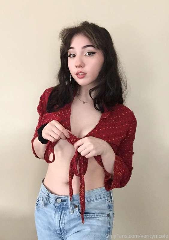 i luv this top