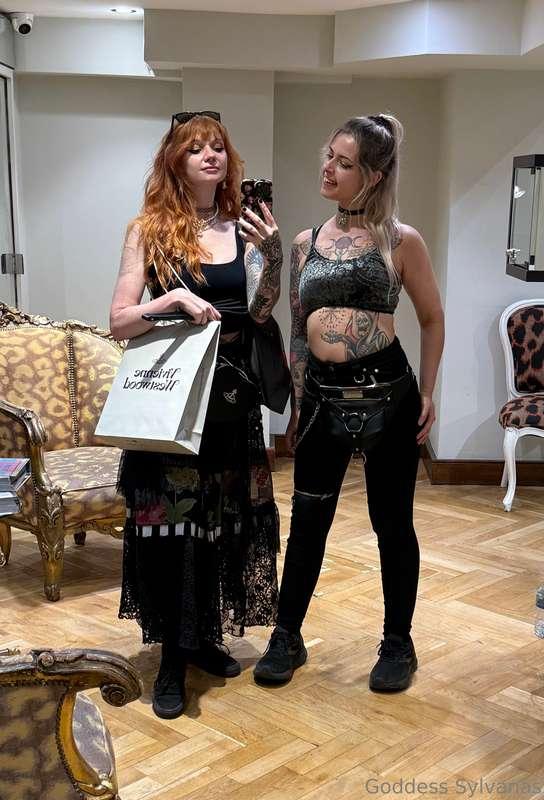 Babe wake up, your favorite dommes are shopping together @mi..