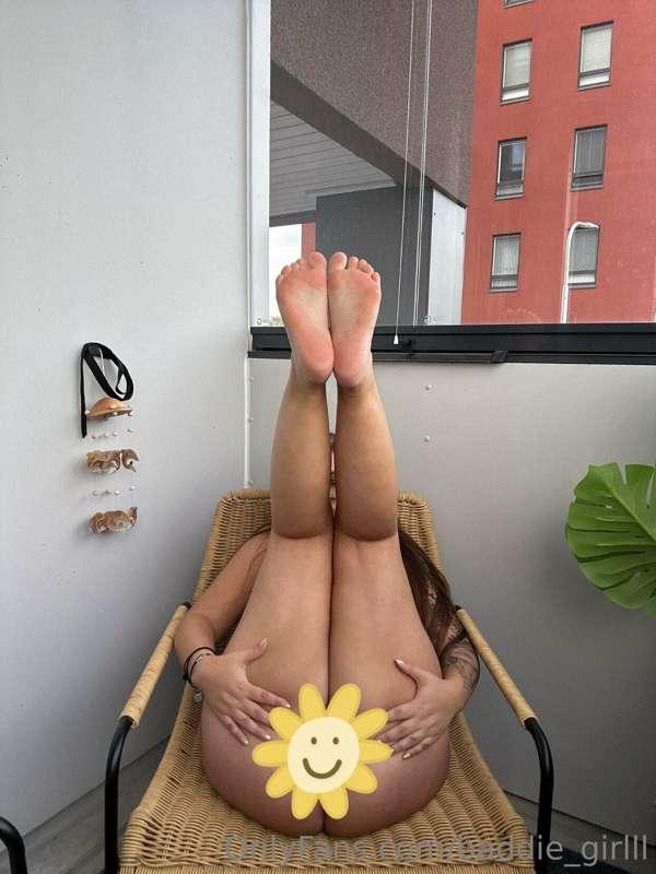 Tip 13$ and I will send you this on chat without that smilin..