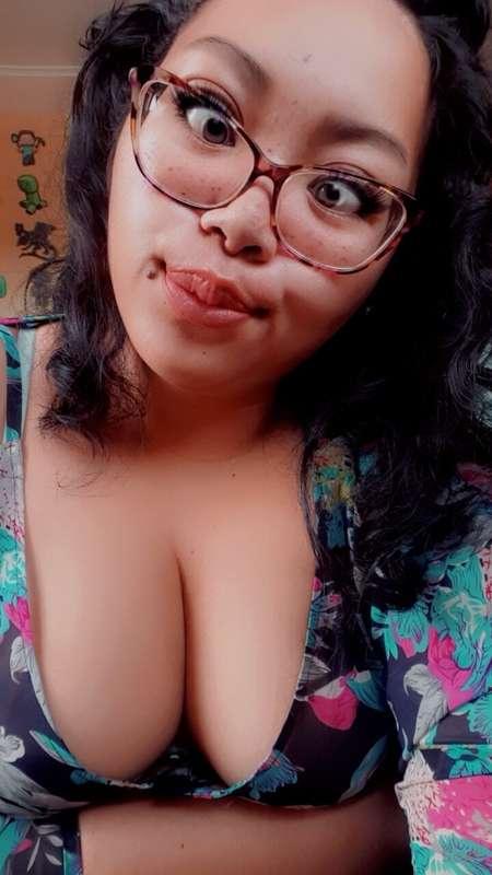 Allo, darlings~ <3Treat yourself, today!~Whether it's as sma..