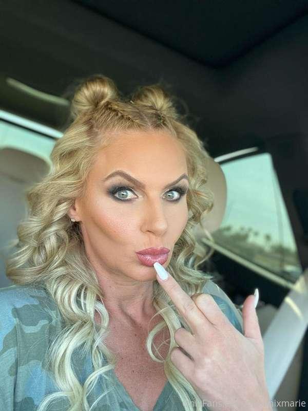 Happy Sunday funday baby.