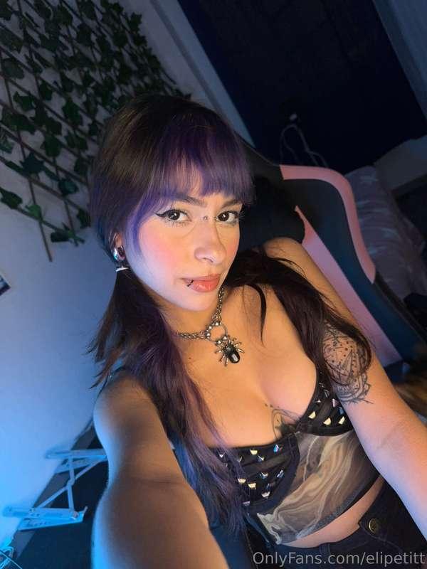 A kiss for uuuu 💜