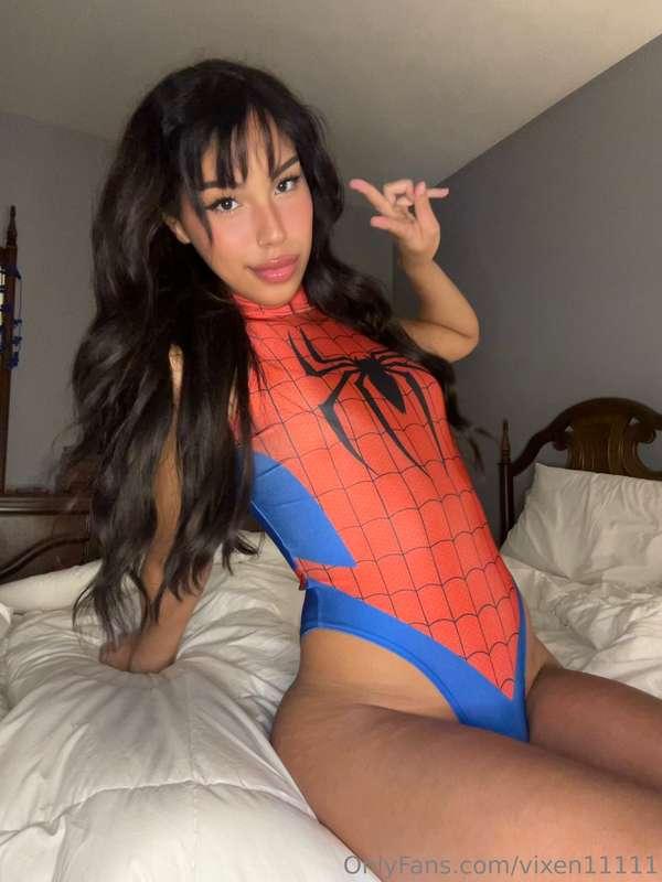 wanna see spidergirl's cock?🤭