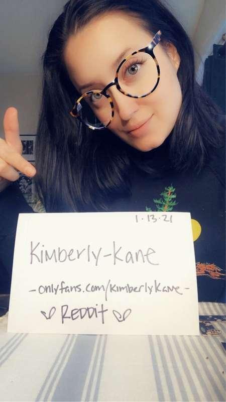 ‼️ Give me some love on Reddit ‼️

http://reddit.com/u/Kimbe..