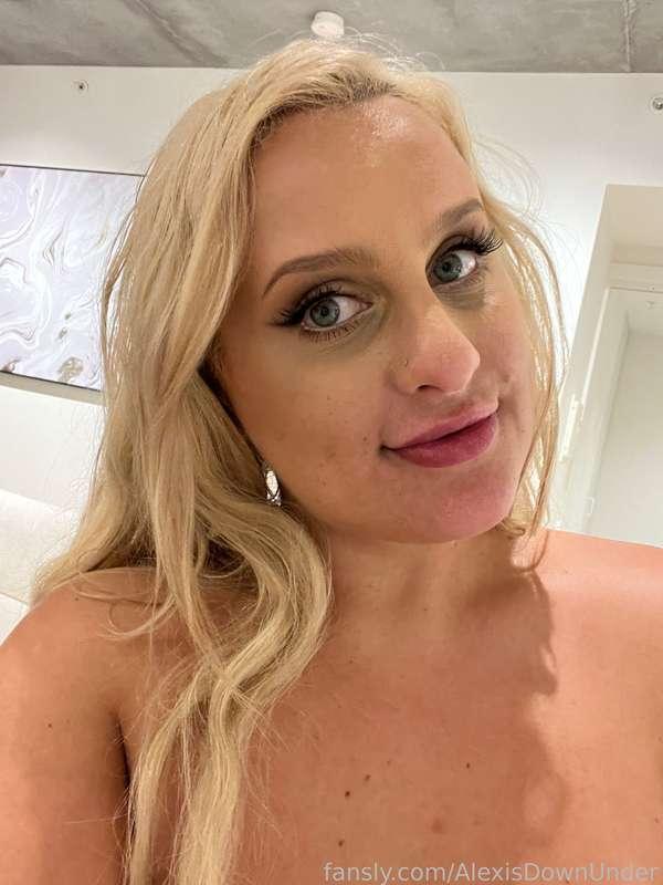 alexisdownunder image #2