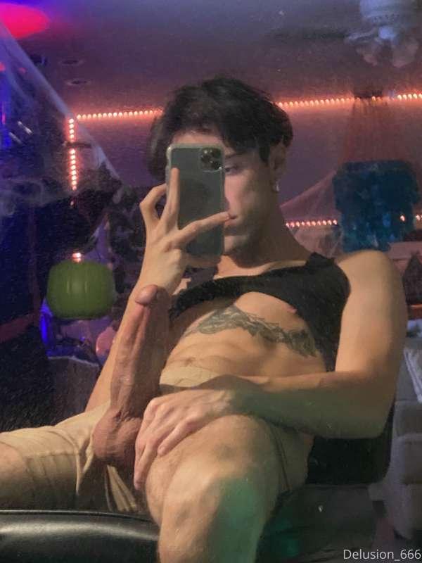 delusion666 image #0