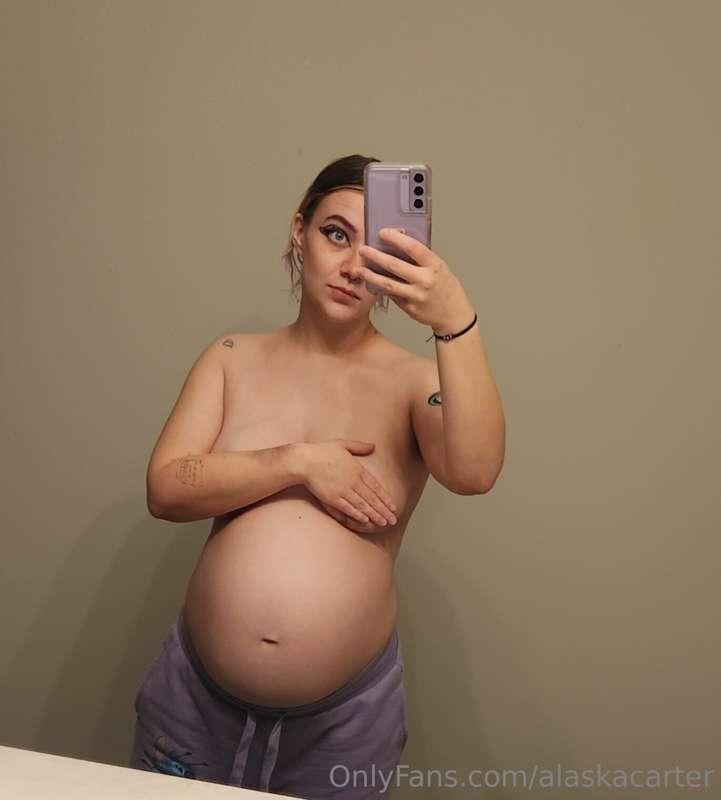Guys we're officially in the homestretch! 😘 Send me your spe..